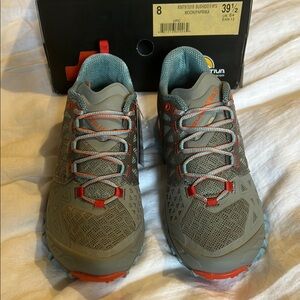 La Sportiva W’s Bushido II Trail Running Shoes